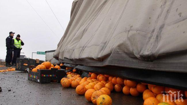 Разсипаните портокали по магистрала Тракия все още не са събрани