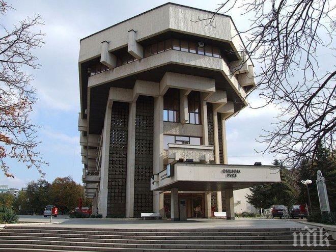 В Русе се извършва пролетно почистване на улици