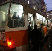 Само 11 градуса в софийските автобуси