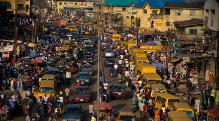 шестима загинали падане хеликоптер нигерия