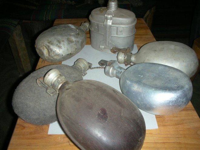 „Армия на чудесата” предлага манерки, канчета и каски