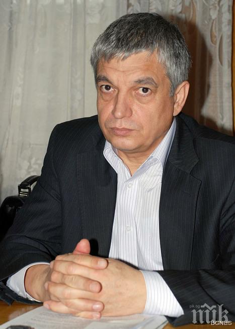 Ваньо Танов върна стари кадри в митницата в Свиленград