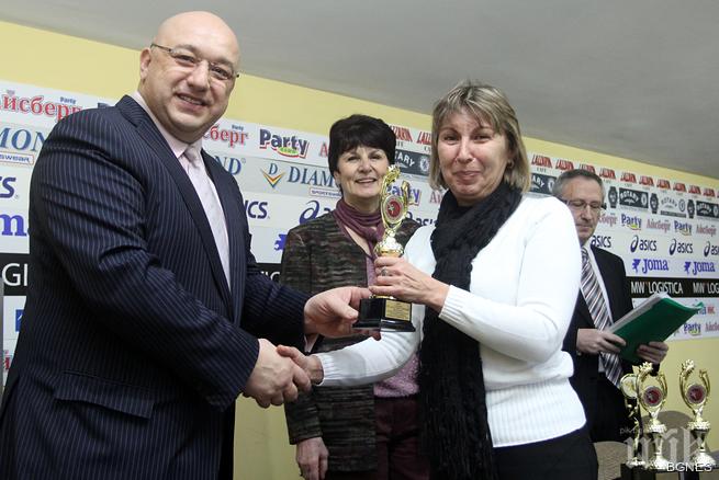 Красен Кралев награди отличните ученици в спорта