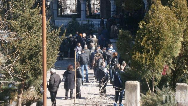 Погребаха тримата загинали гастарбайтери