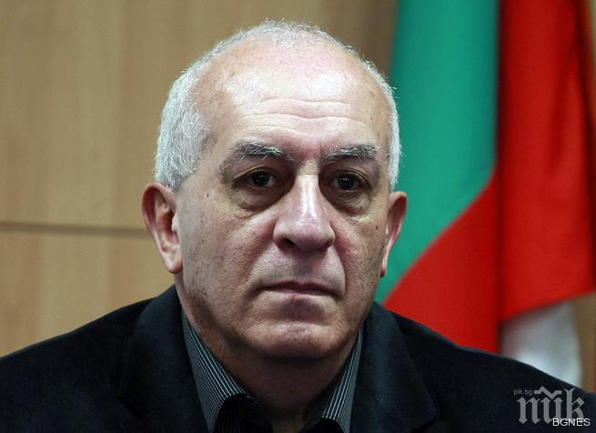 Юри Асланов: Първанов е опитен политик, разбира какво стана с дълга