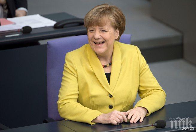 Германският парламент подкрепи продължаването на финансовата помощ за Атина