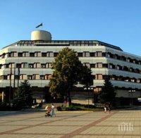 Кметове и общинари в Дупница си вдигнаха заплатите