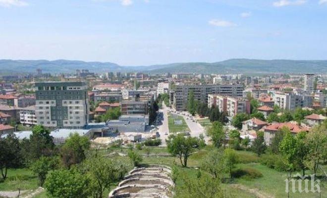 Търговищенци обсъждат промени в управлението на страната