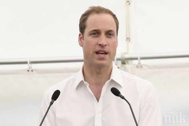 Принц Уилям посети унищожения от земетресението и вълните цунами район в Япония