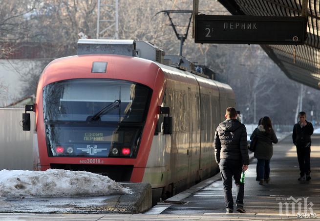 Пускат допълнителни вагони за 114 влака