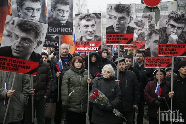 Започна траурният марш в Москва и Петербург