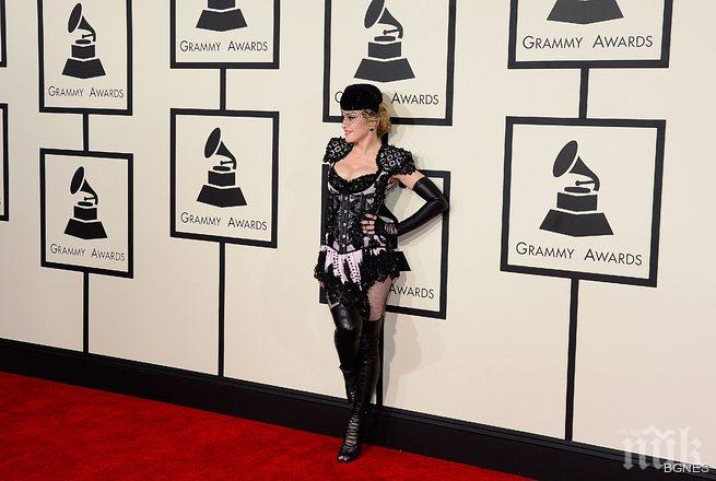 Шок! Мадона позволява наркотици на децата си 