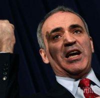 Гари Каспаров: Каква опозиционна стратегия да имам, когато в Русия просто те убиват?