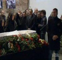 Поклонението пред Борис Немцов започна, церемонията ще продължи около 4 часа
