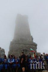 баскетболистите берое почетоха националния празник