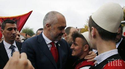 религиозна хармония семейството албанския премиер еди рама