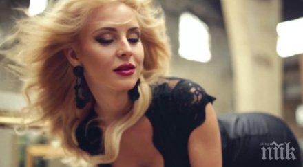 горещо елена кучкова събра погледите екзотичните плажове снимки