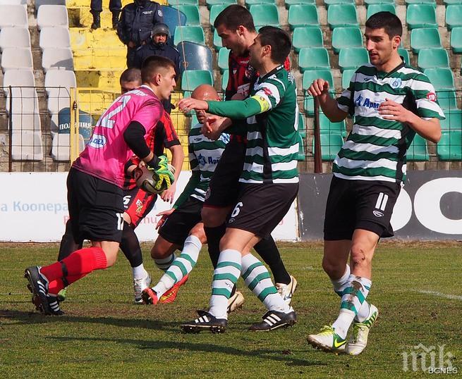 Моряците тренираха и в дъжда