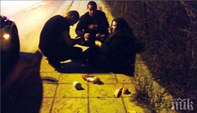 БМВ отнесе пешеходци на тротоара, жената е в безпомощно състояние (обновена)