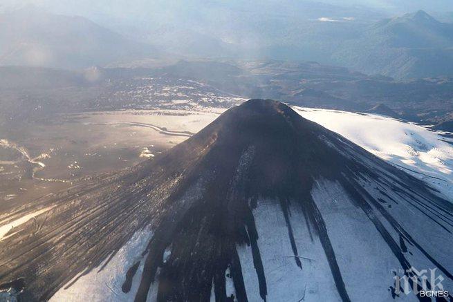 Вулканът Вилярика в Чили се успокоява