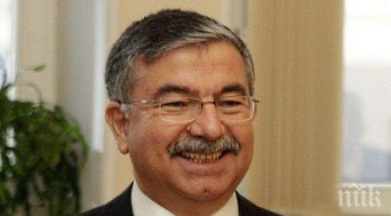 турският министър отбраната забранихме 000 души преминат сирия ирак