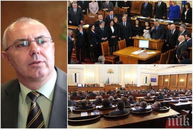 Политолог с черна прогноза: Очаква ни правителствена криза, ако Веселин Вучков се откаже от оставката си
