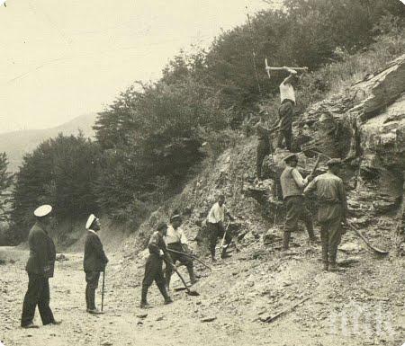 Дядо ми отказа да влезе в ТКЗС, пратиха го в Ловеч
