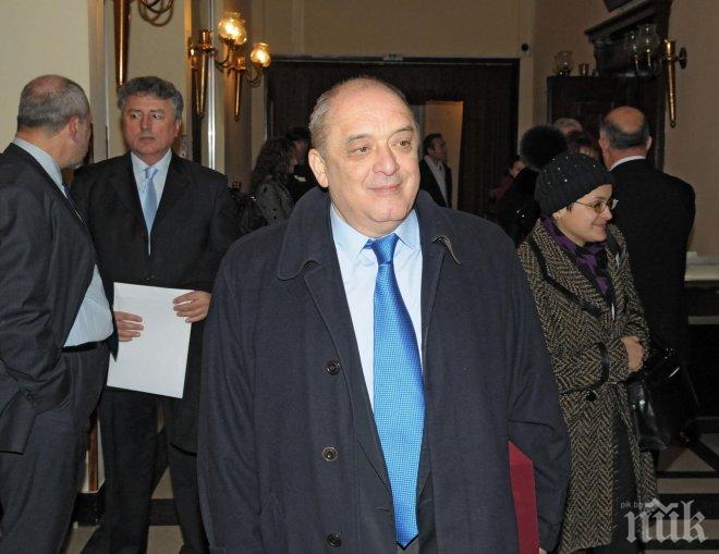 Димитър Иванов пред ПИК и Ретро: „Библиотекарският кръг” е измислен от Атанасов, Методи и други малоумници