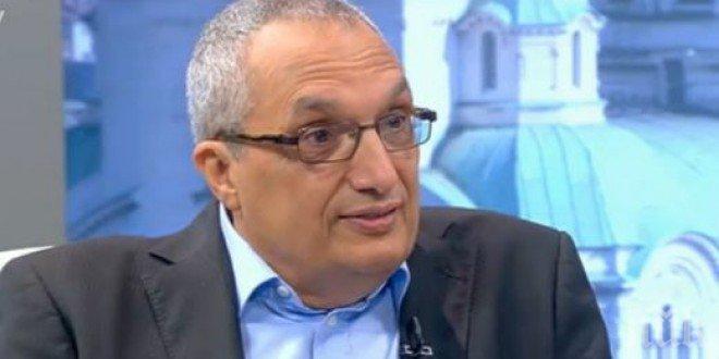 Политиците ни третират като добитък