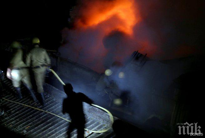 Повече от 40 пострадаха при голям пожар в Кайро