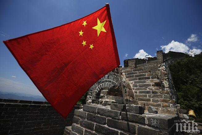 Китай 2015: 7% ръст, 10% повече за отбрана