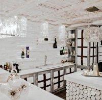 Цеца се шири във ВИП апартамент на три нива в Елените* (снимки)