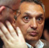 Мултимилионерът Иван Костов мълчи гузно пред ПИК за промените в МВР: Вие ми давате думата, но аз не я искам!