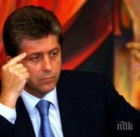 Само в ПИК! В БСП стискат палци АБВ да приеме оставката на Първанов, готови са да го приемат пак