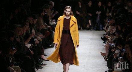 балмейн върна модния подиум париж