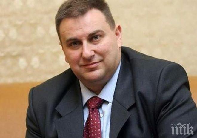 Емил Радев от ГЕРБ: Нито една страна не може да се справи сама с бежанския натиск