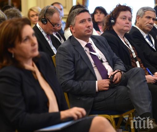 Медиите на кръга Капитал във възторг от поста на Румяна Бъчварова. ПИК вярва, че не става дума за роднинска обвързаност и че МВР ще играе честно за проверките срещу Прокопиев