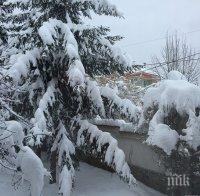 130 см сняг в Смолянско