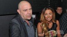 Милото предизвика скандал в столичен мол! Отвори сам вратите на аварирал асансьор с 20 души!