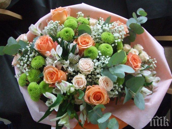 Жени ГЕРБ - Ловеч поздравиха дамите по повод 8-ми март