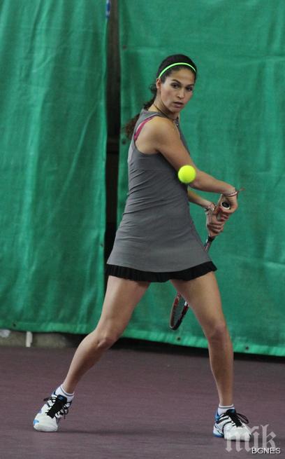 Шиникова триумфира с титлата на държавното в зала