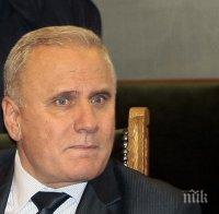 Уволненият шеф на военното разузнаване: Очаквах го