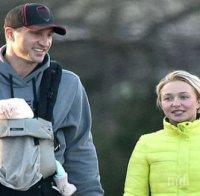 Кличко и Хейдън на разходка с бебето! (папарашки снимки)