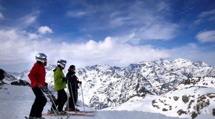 румънци гърци окупират хотелите великден