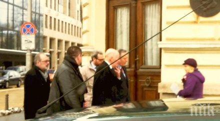 пик царят засечен навърта парламента готви симеон сакскобургготски връщане политиката снимки