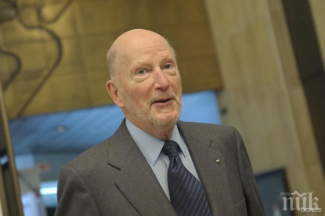 Над 100 общественици поискаха преоценка на Симеон Сакскобургготски