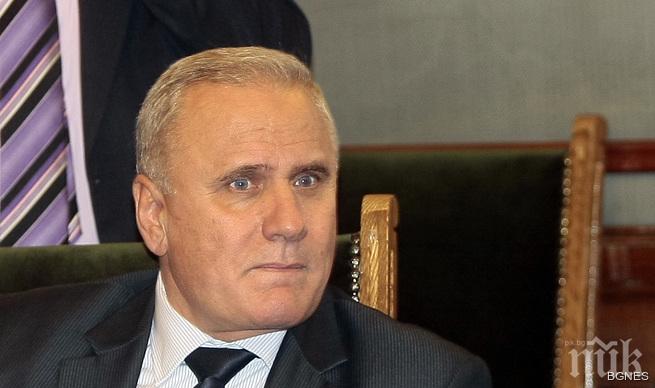 Уволненият шеф на военното разузнаване: Очаквах го