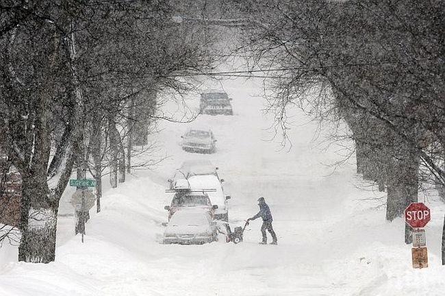Военнослужещи разчистваха 10 часа път в Смолянско
