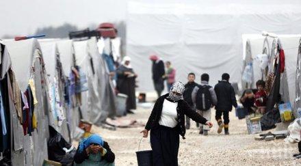 турция преследва товарен кораб вероятно превозващ емигранти