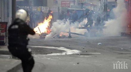 турската полиция използва сълзотворен газ протестиращи истанбул